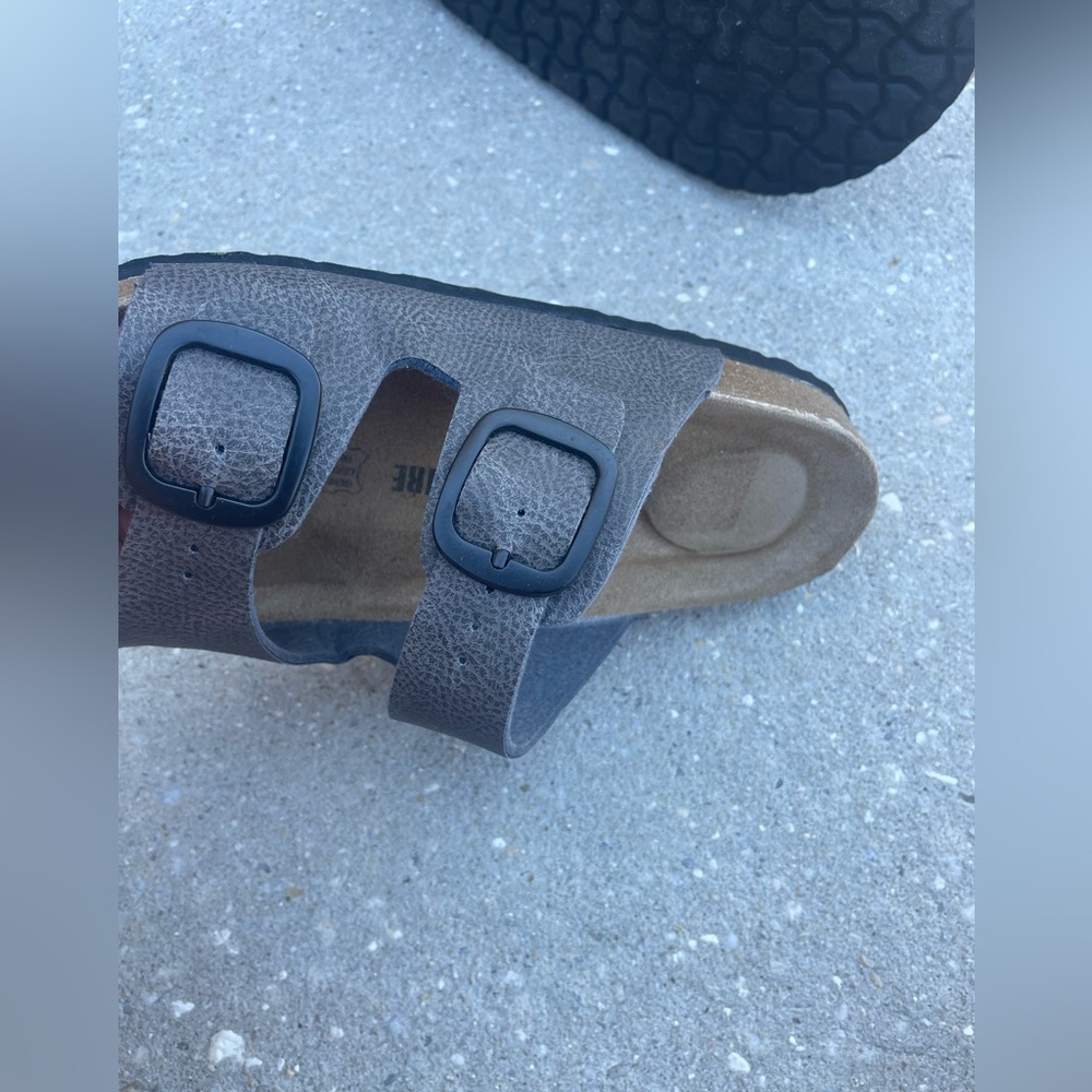Sandals - Picture 2 of 2